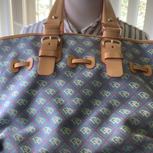 Large tote canvas with beautiful leather trims. - Picture 3 of 6